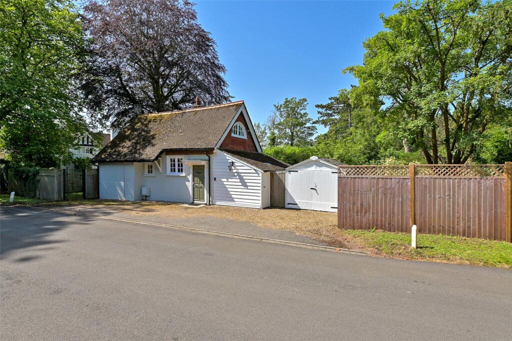 Main image of property: Lincombe Lane, Boars Hill, Oxford, Oxfordshire, OX1