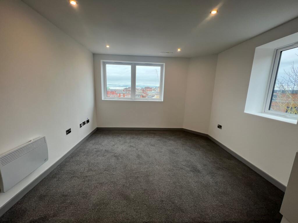 Apartment in Wolverhampton - View 4