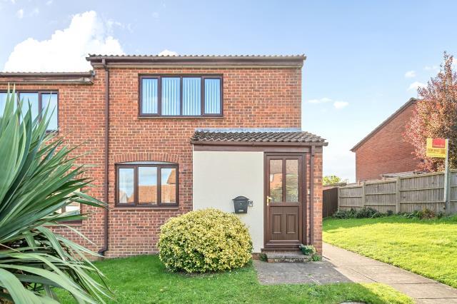 Pelham Road, Thame photo 2