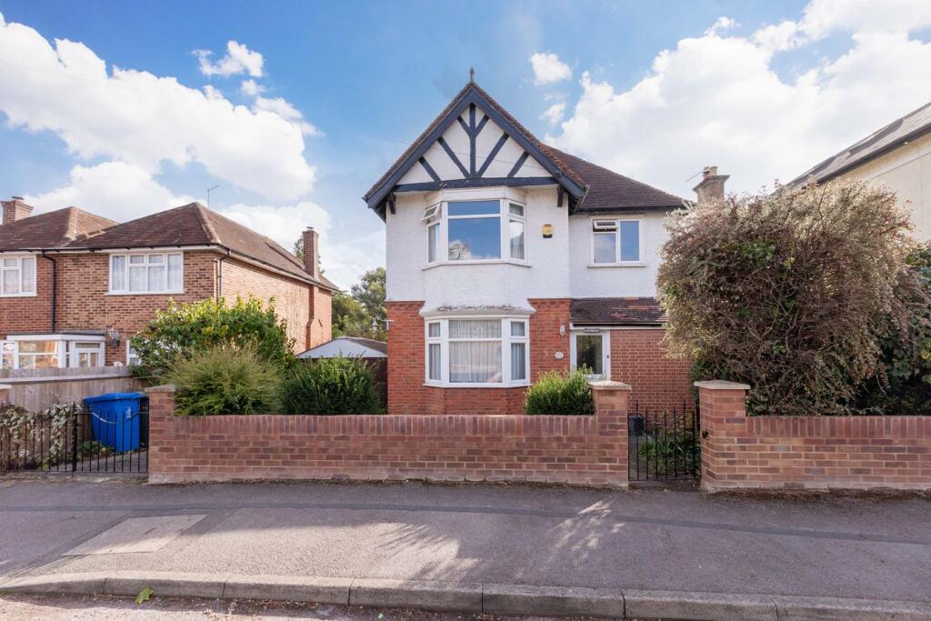 House in Slough - View 4