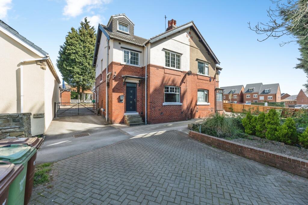 Main image of property: High Street, Pontefract, WF9