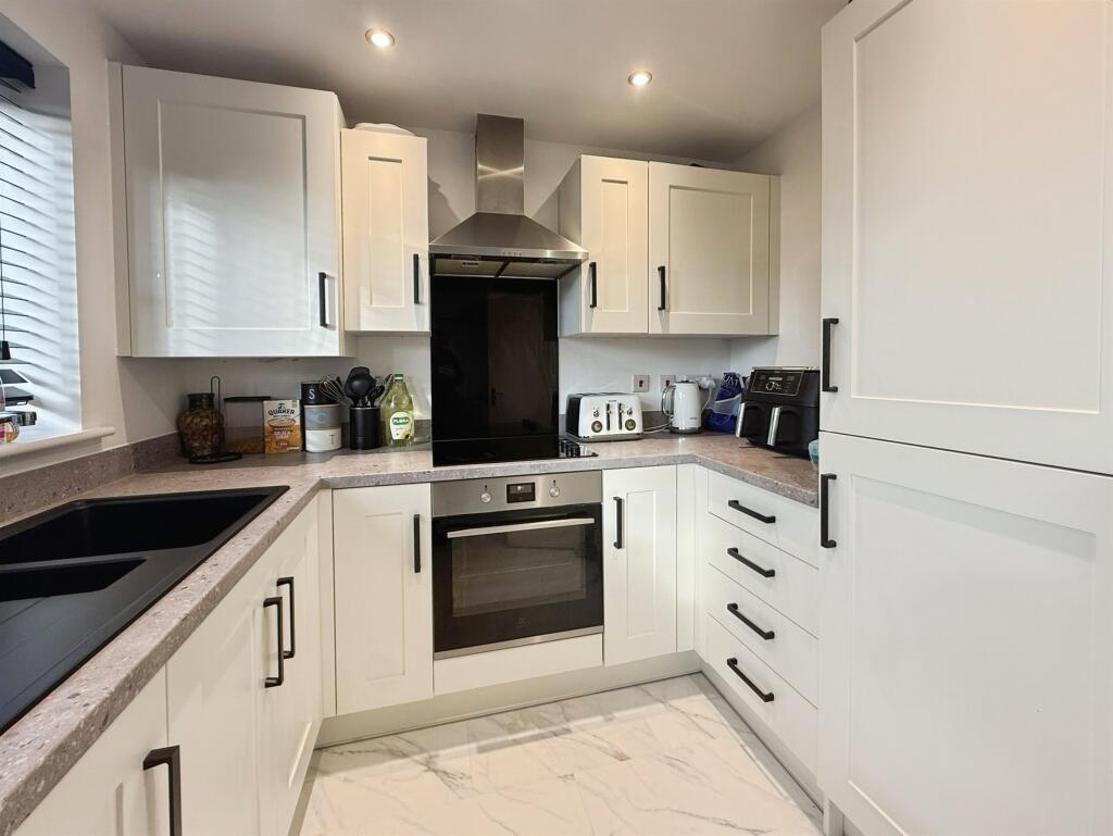 Grayling Avenue, Swindon photo 2