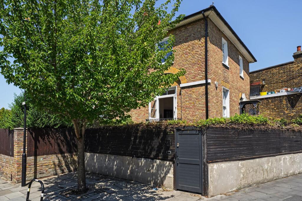 Main image of property: Stamford Grove East, London, N16