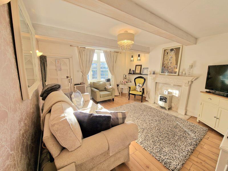 458 Stockport Road photo 5