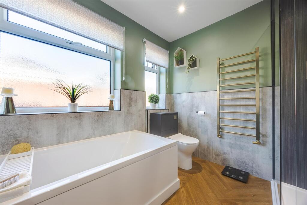 House in Doncaster - View 4