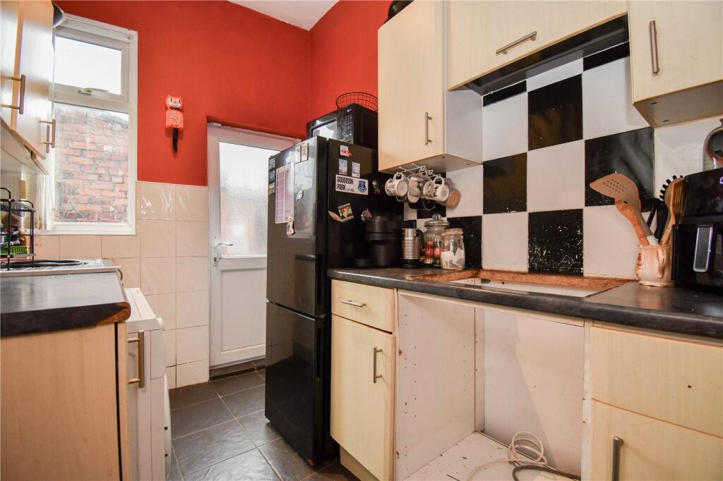 House in Wirral, Liverpool City Region - View 5
