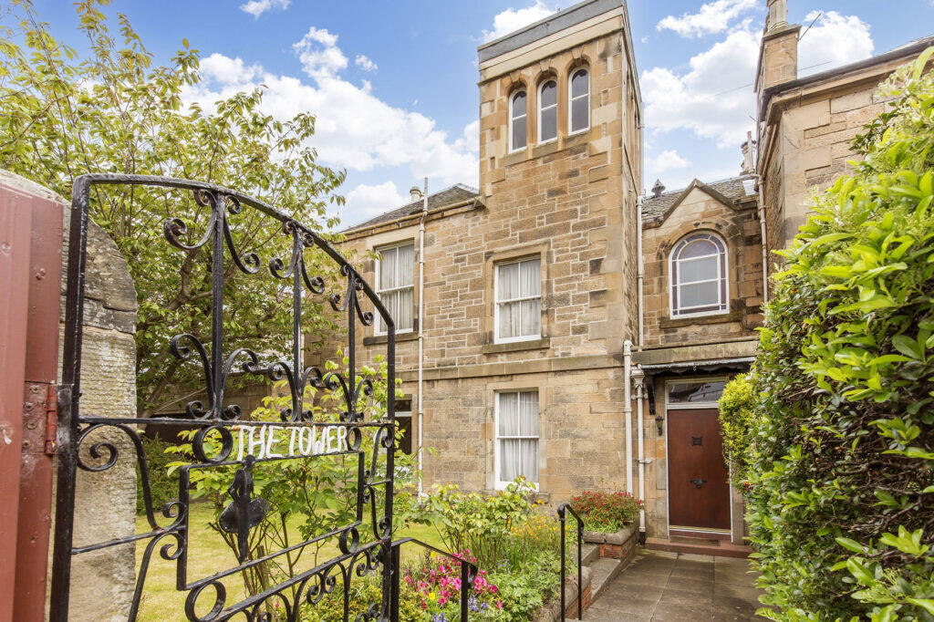 Main image of property: 141A East Trinity Road, Trinity, Edinburgh, EH5 3PP
