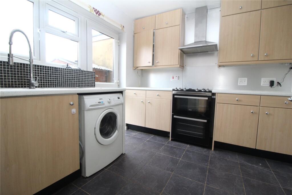 House in Romford - View 4
