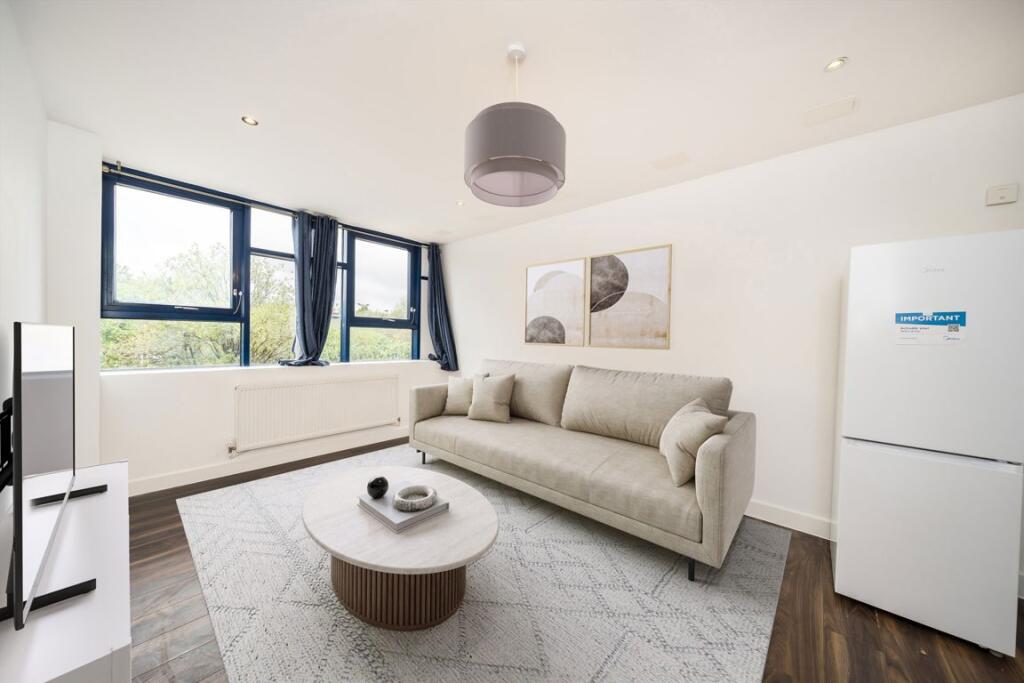 Main image of property: Worsley Bridge Road, Lower Sydenham