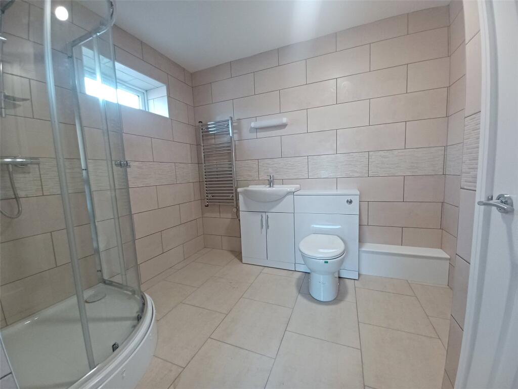 Apartment in Oxford - View 3