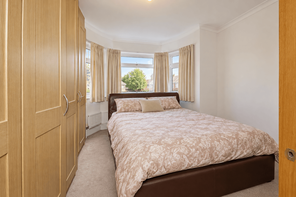 Apartment in Harrow - View 5