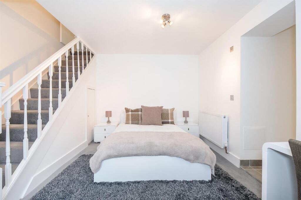 Apartment in London - View 2