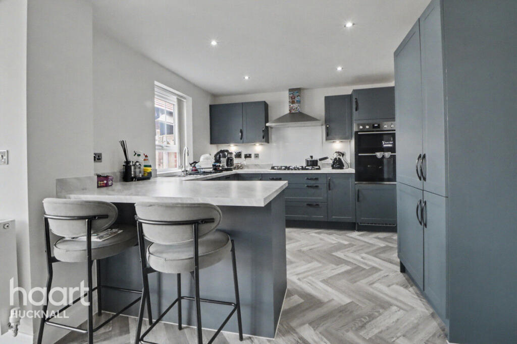 House in Ashfield, Sutton in Ashfield, Nottinghamshire - View 5