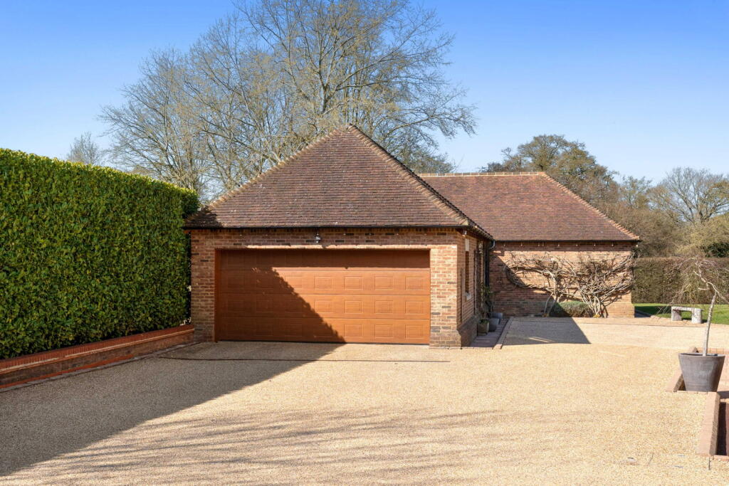 House in Stevenage - View 4