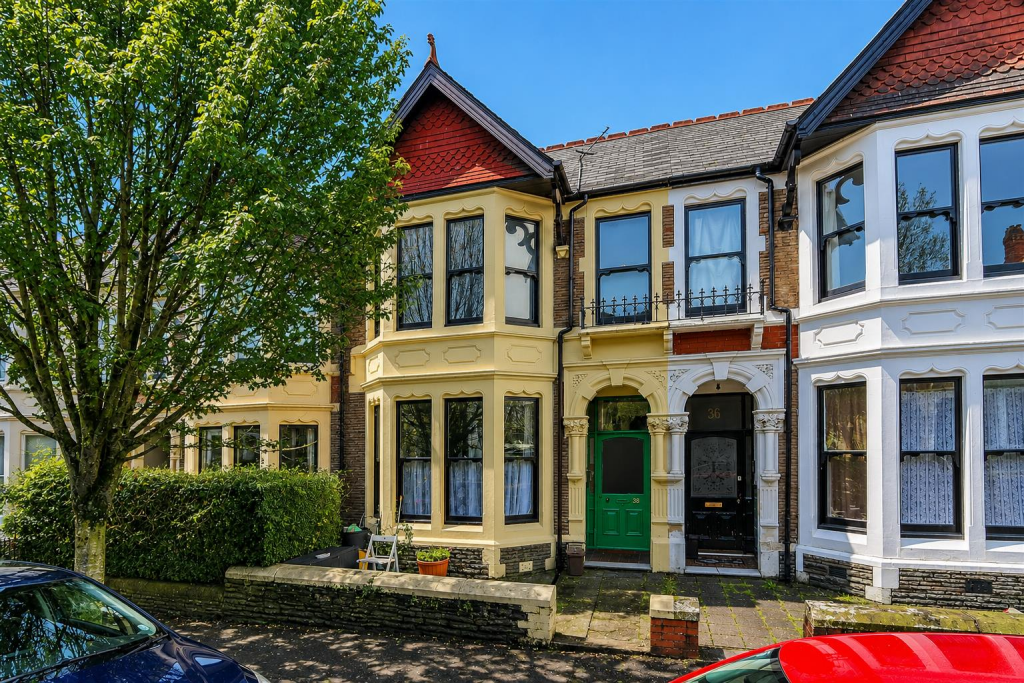 Apartment in Cardiff, Plasnewydd, Roath