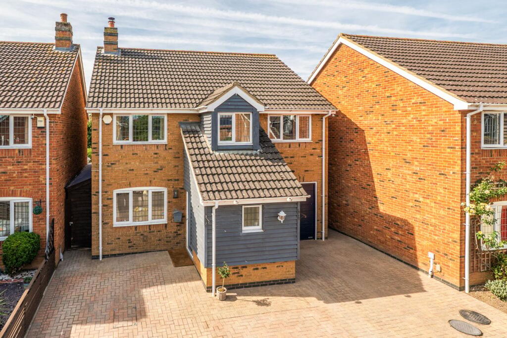 Main image of property: Midland Gardens, Shefford, SG17