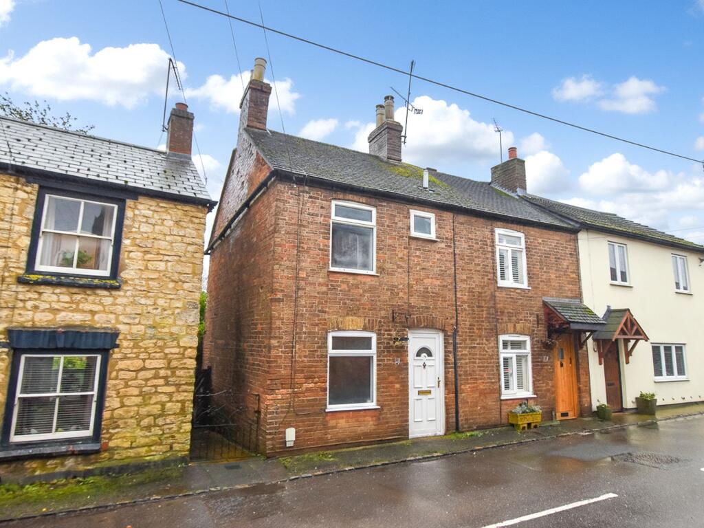 Main image of property: High Street, Deanshanger, MK19