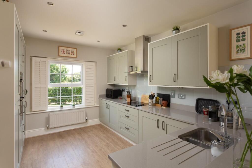 House in Easingwold - More