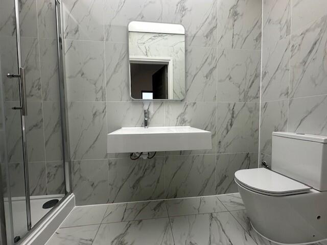 Apartment in Northampton - View 5