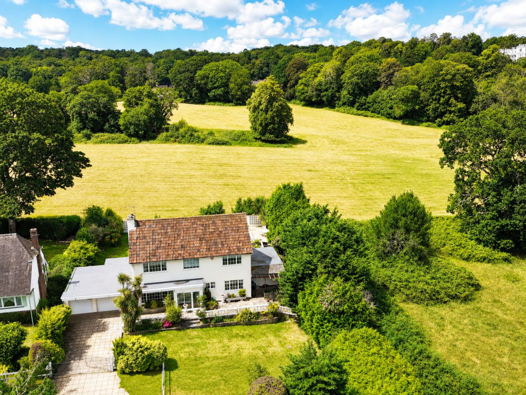 Main image of property: Knightwood Avenue, Lyndhurst, SO43