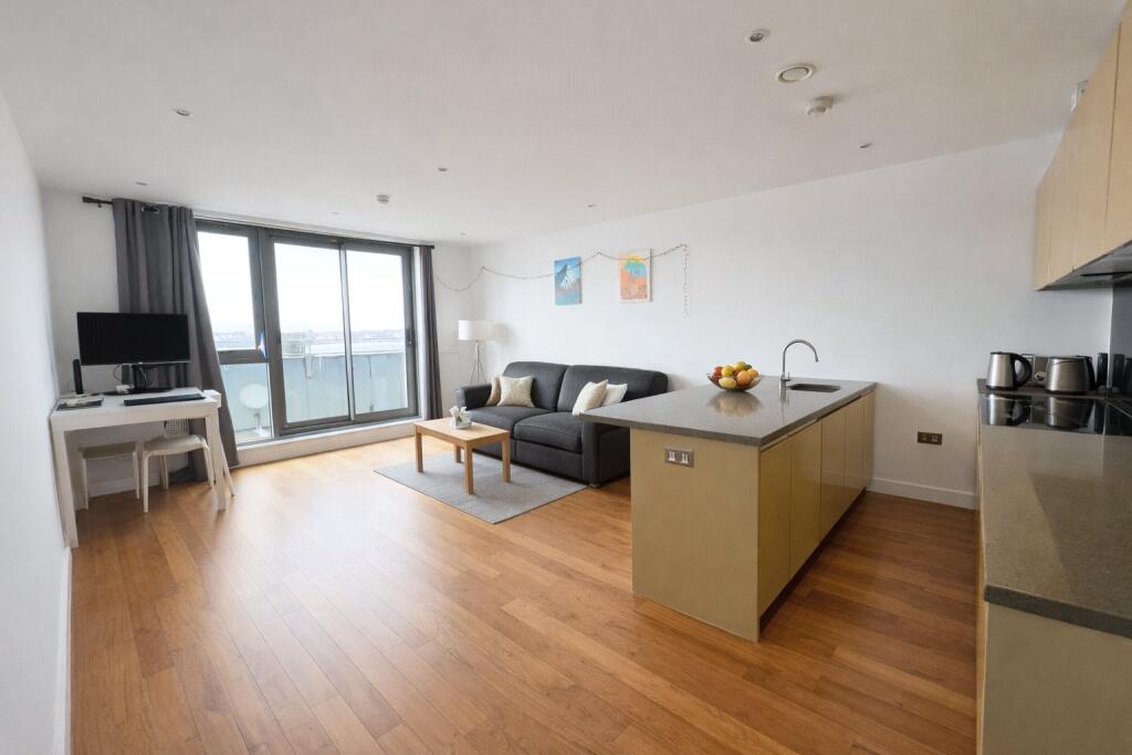 Apartment in Liverpool - View 4