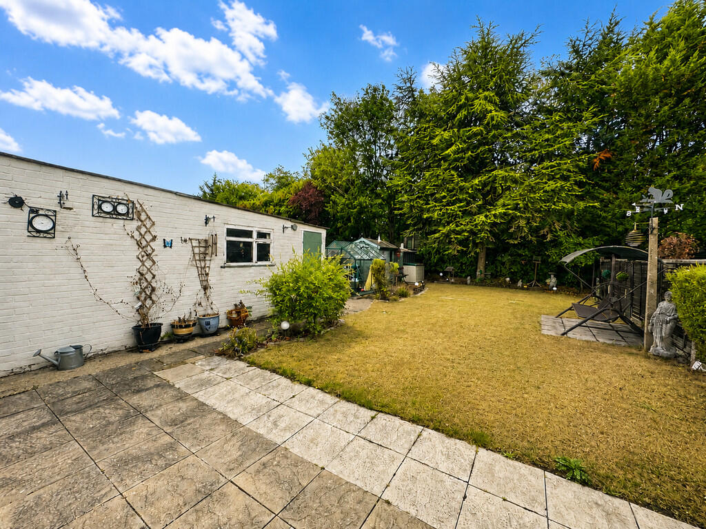 House in Stevenage - View 3