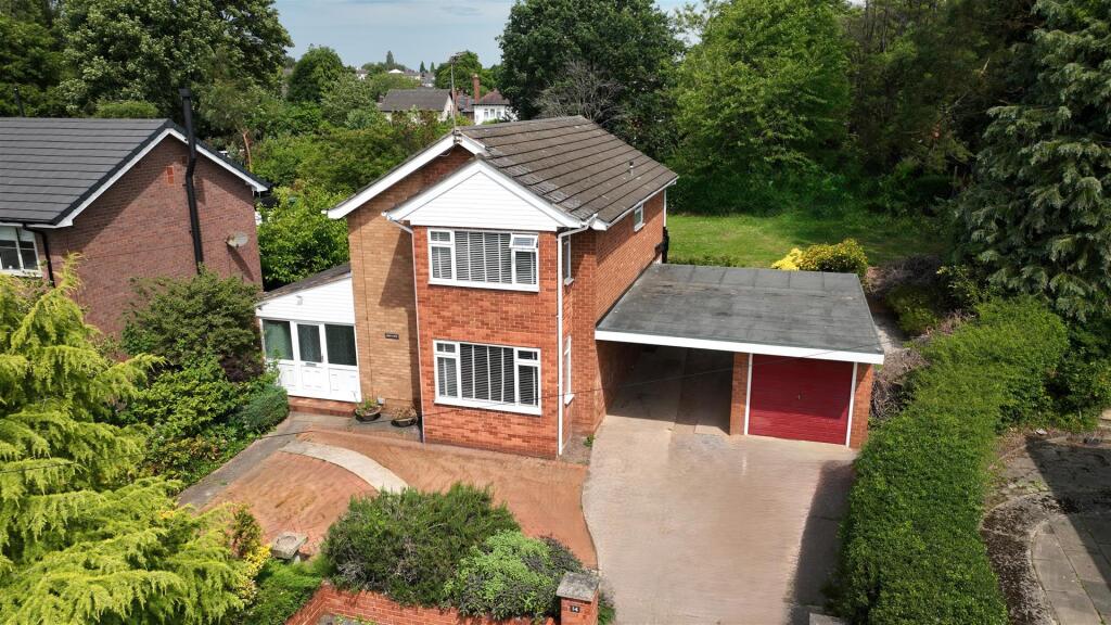 4-bed detached on Lawson Road, Wrexham, £390,000
