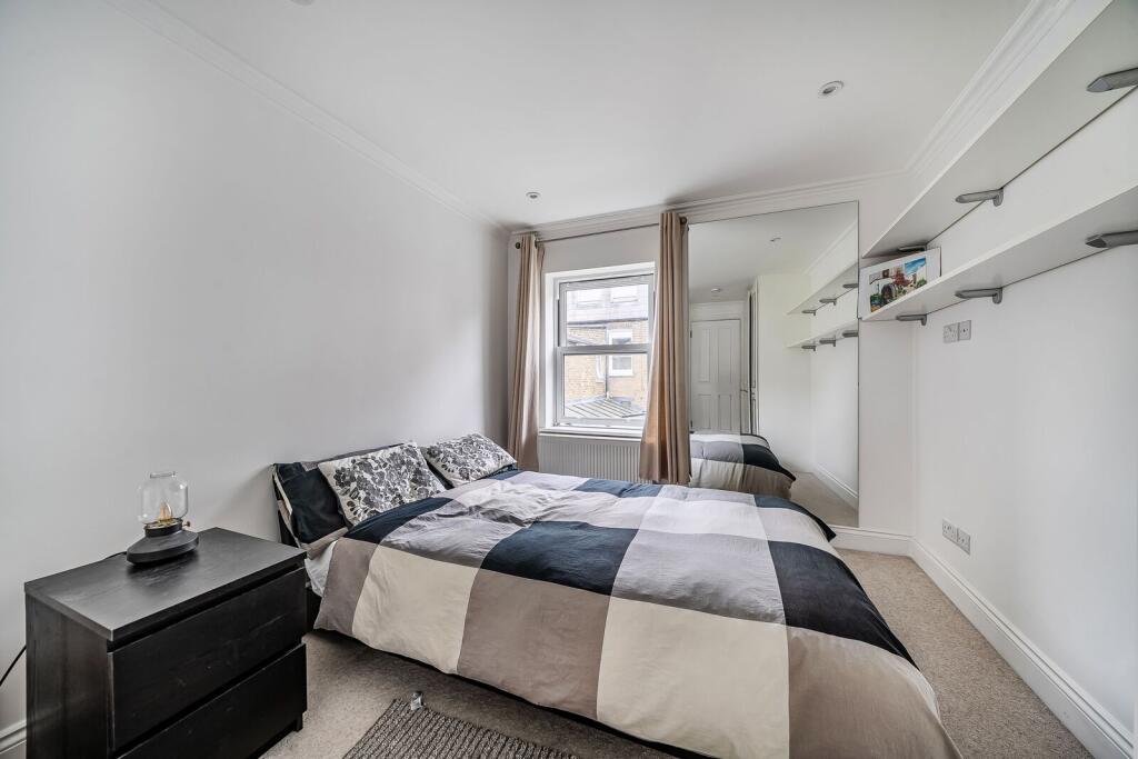 4 bedroom terraced house for rent