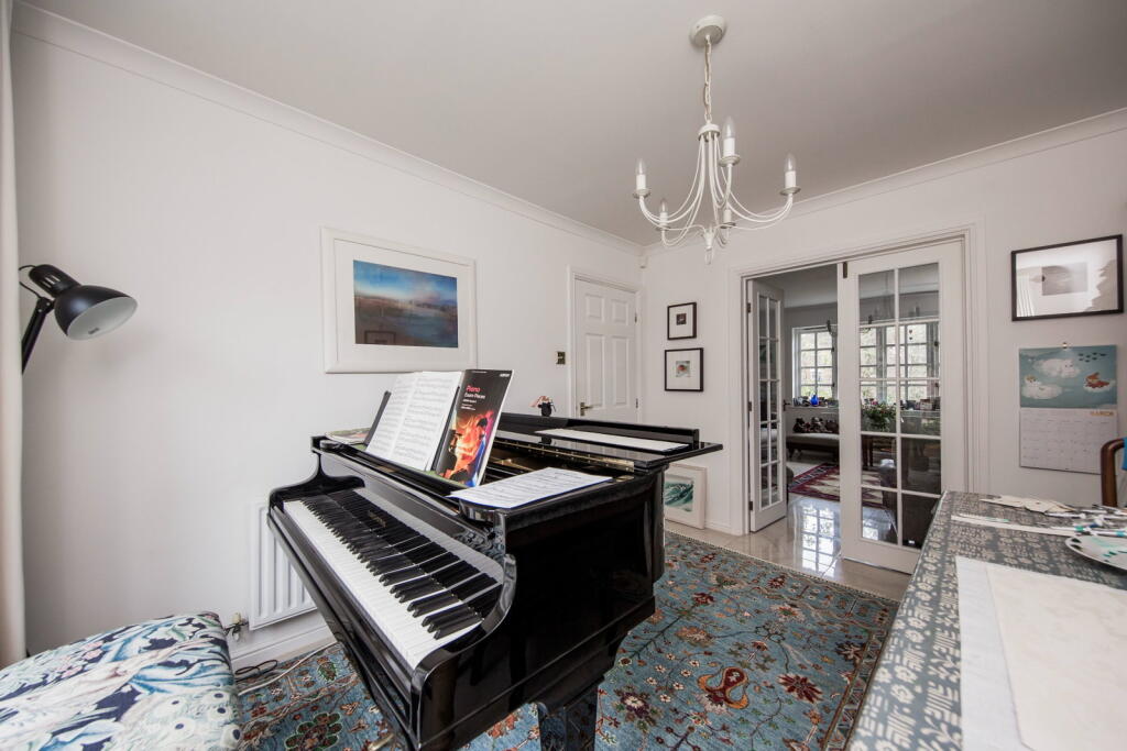 House in Tonbridge - View 4