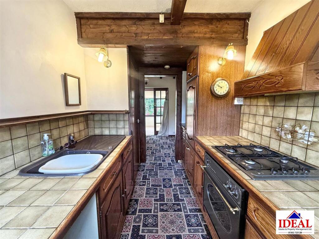 House in Doncaster - View 3