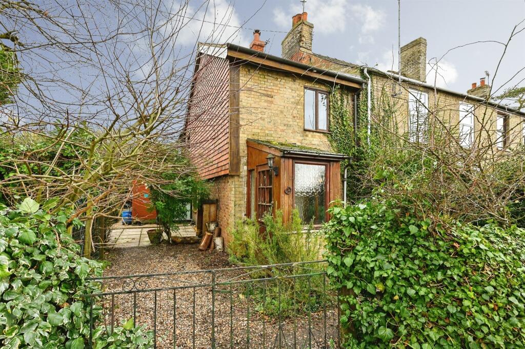 3-bed terraced on Downham Road, Watlington, King's Lynn, £160,000