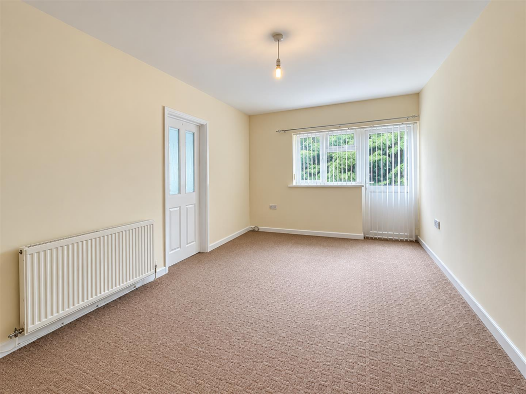 Apartment in Cardiff, Llandaff North - View 4