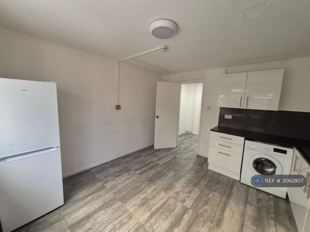 House in Milton Keynes - View 5