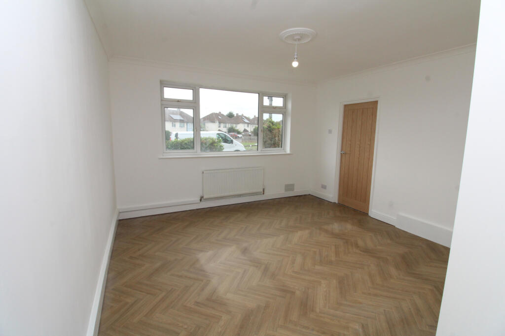 Leechcroft Avenue, Swanley, BR8 photo 4