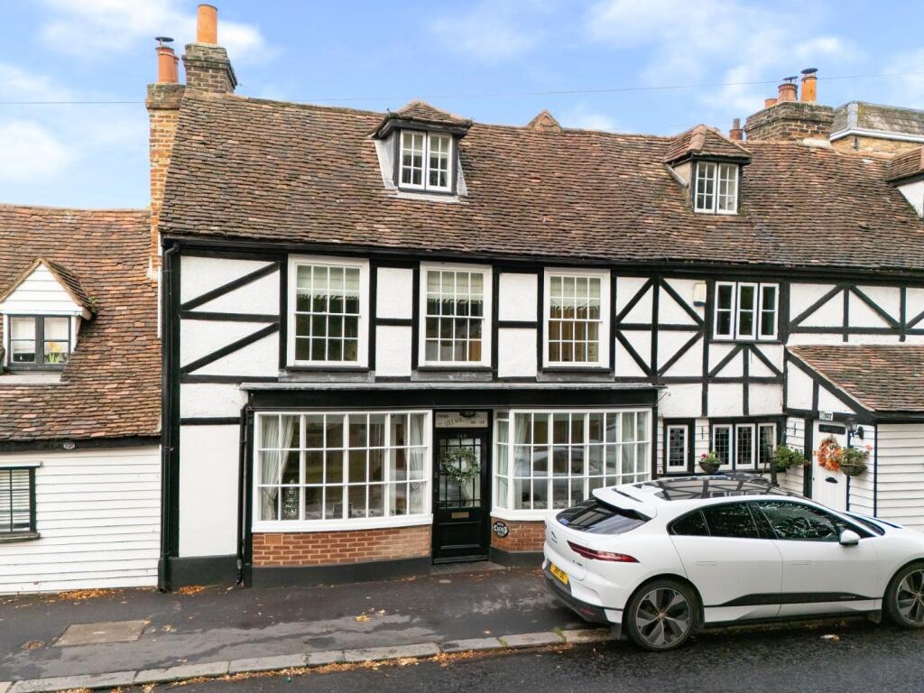 4-bed terraced on High Road, Chigwell, £825,000