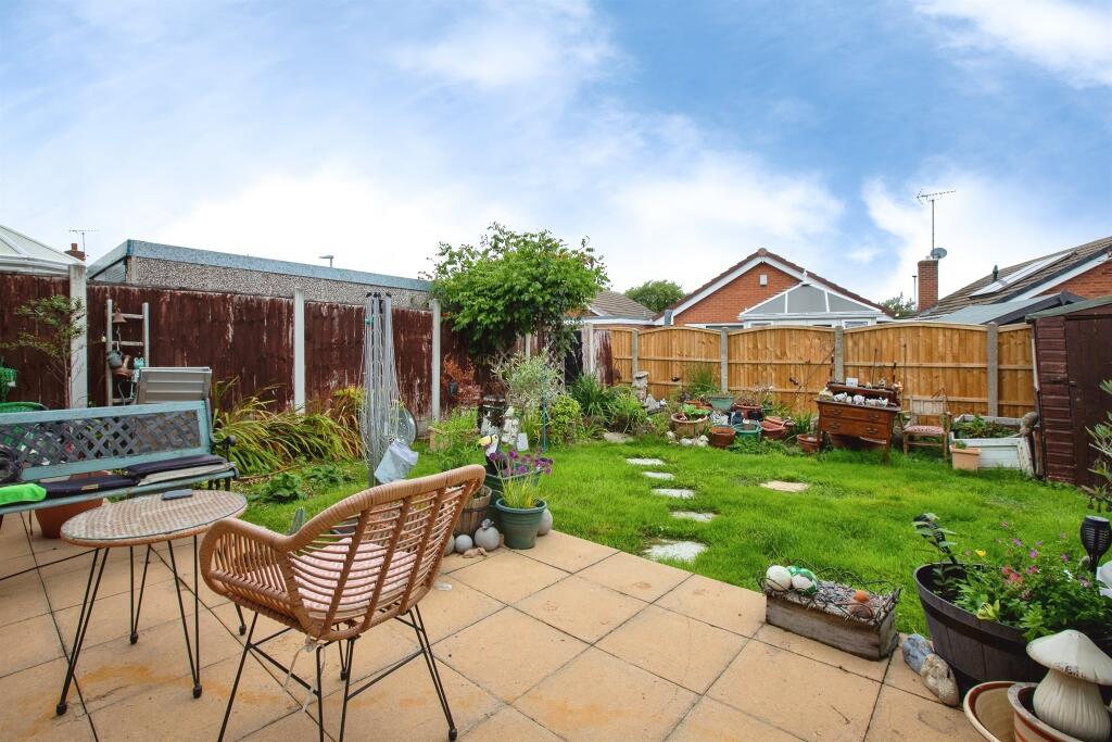 House in Mansfield, Warsop - View 2
