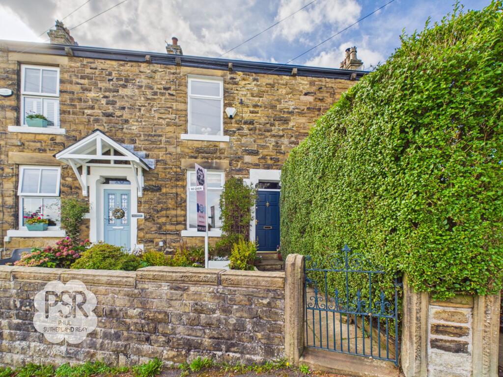 2-bed house on Whitle Road, New Mills, SK22, £335,000