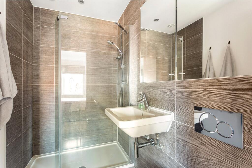 House in Tonbridge - View 4