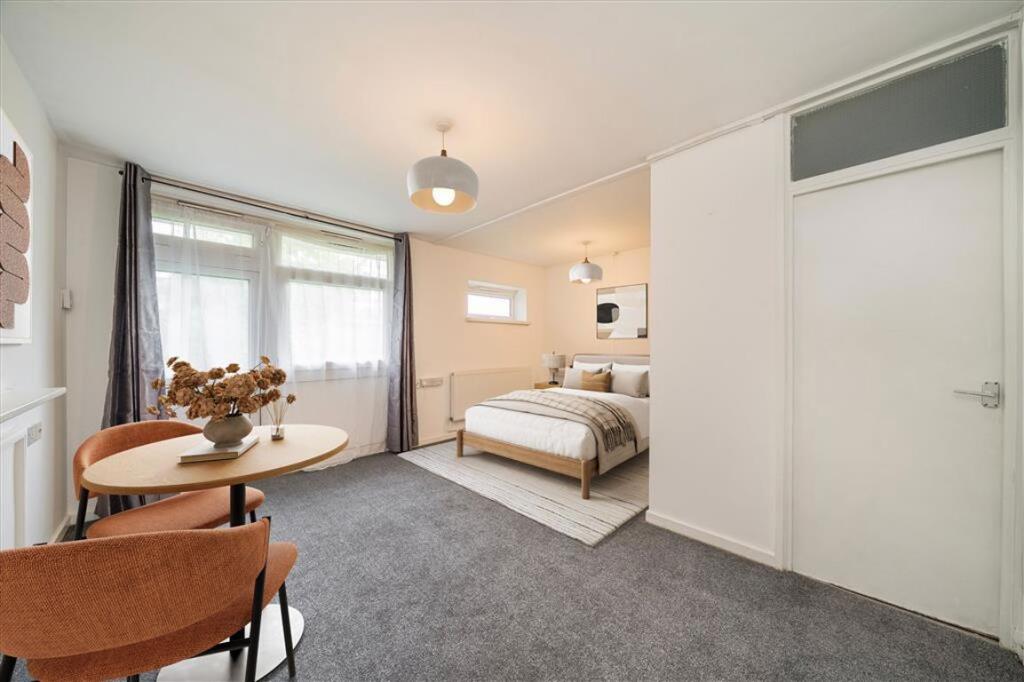 Main image of property: Baroness Road, Columbia Road