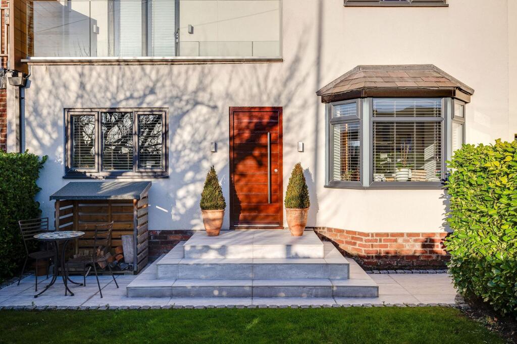 House in Great Boughton, City of Chester - View 4