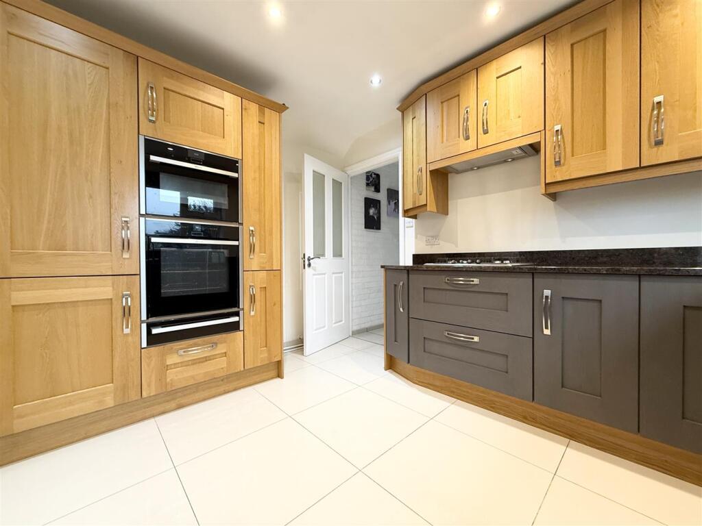 Windermere Drive, Croft, Leicester photo 4