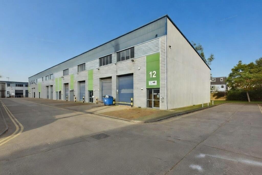 Main image of property: Unit 12, Vale Industrial Park, 170 Rowan Road, London, Greater London, SW16 5BN