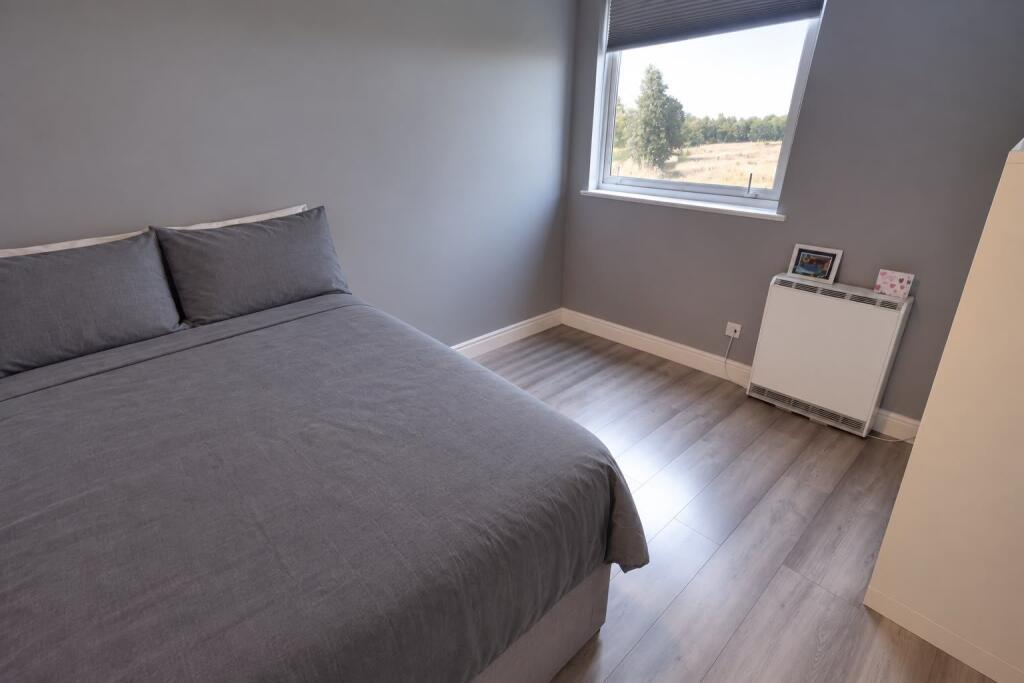 Apartment in Bromley - View 4