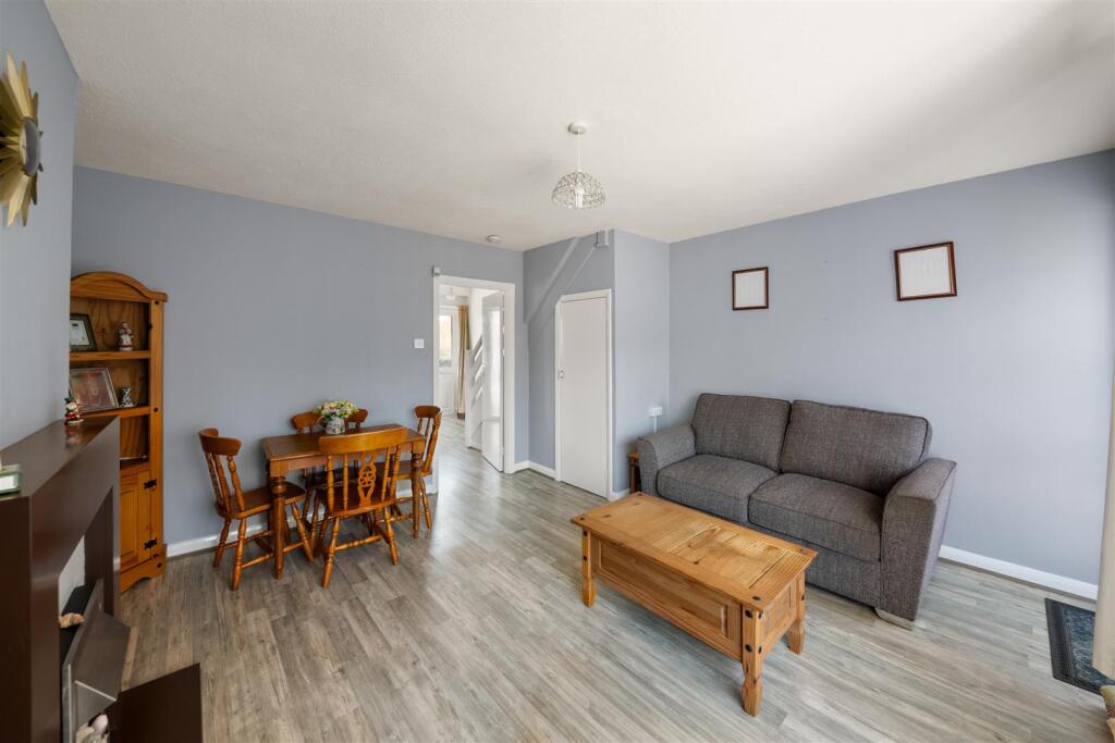 House in Southall - View 4