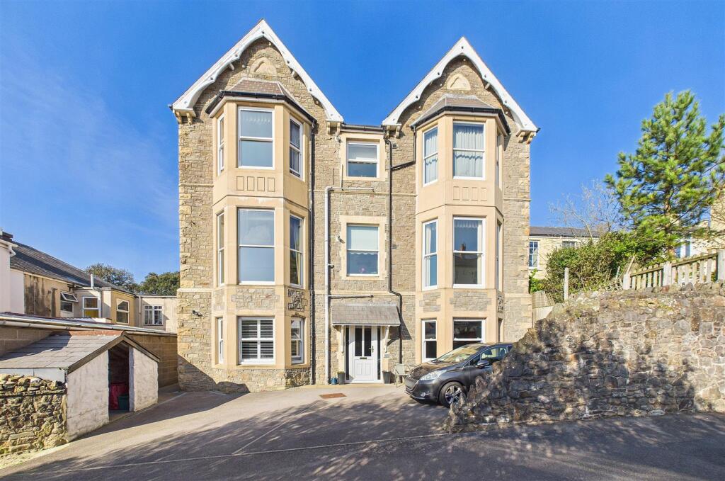 Main image of property: Found just setback from Clevedon Seafront