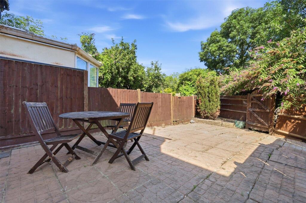 House in London - View 2