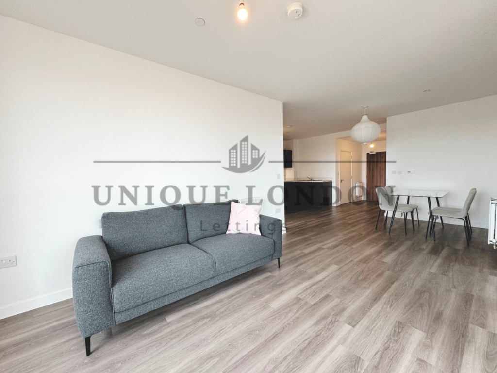 Main image of property: 227 Ilderton Road, Vista Heights, Bermondsey