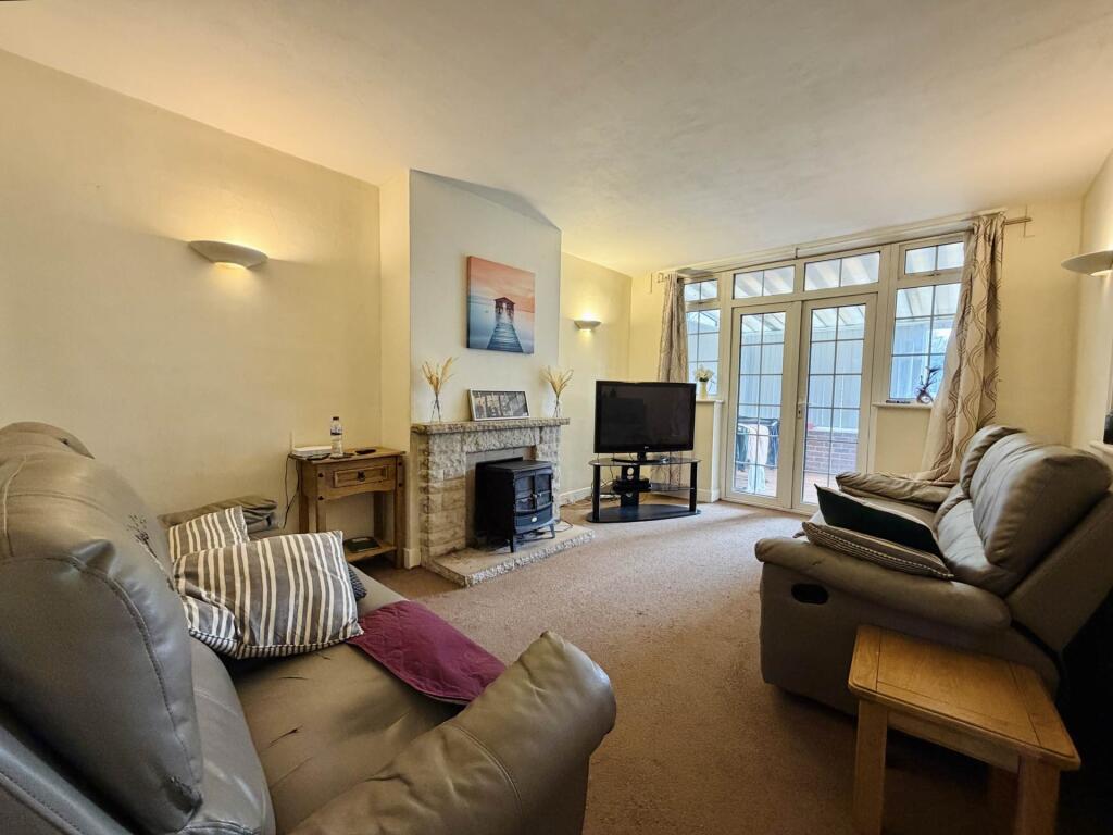 Chalmore Cottage, Reading Road photo 4