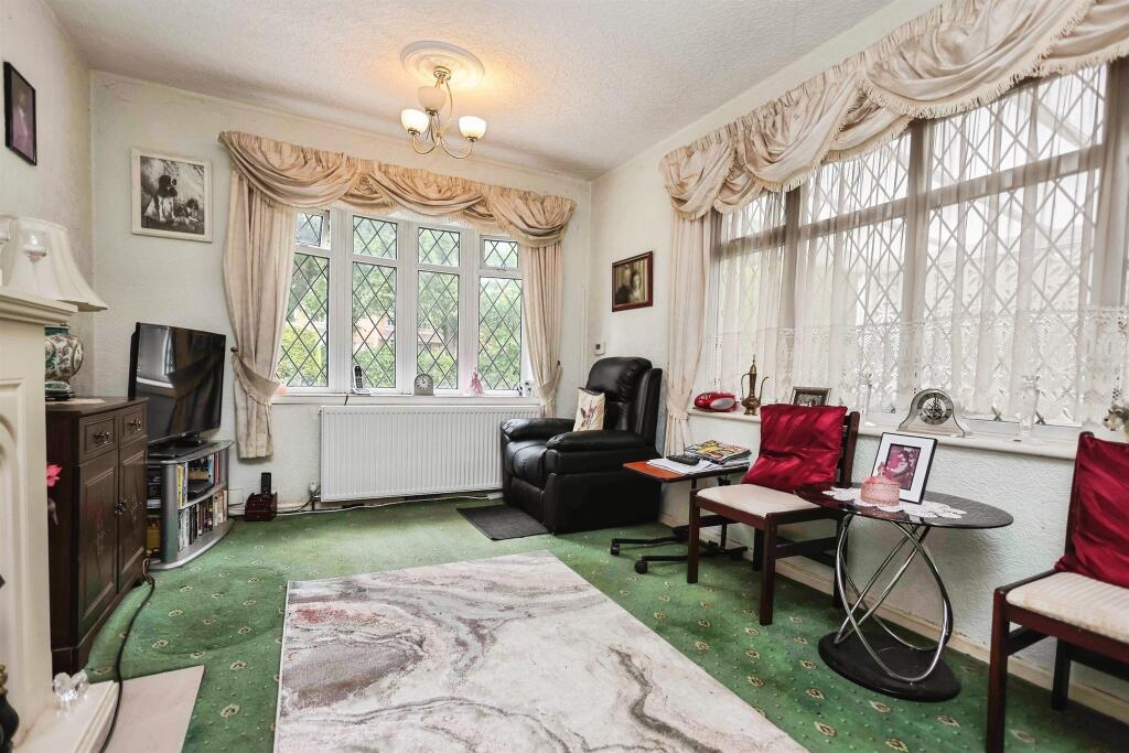 Lawnswood Road, Wordsley, Stourbridge photo 3
