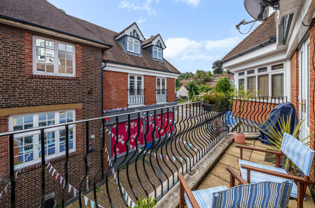 Main image of property: Tan Tivvy Court, West Street, Haslemere, Surrey, GU27